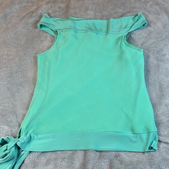 GAP Shirt - Picture 5 of 5